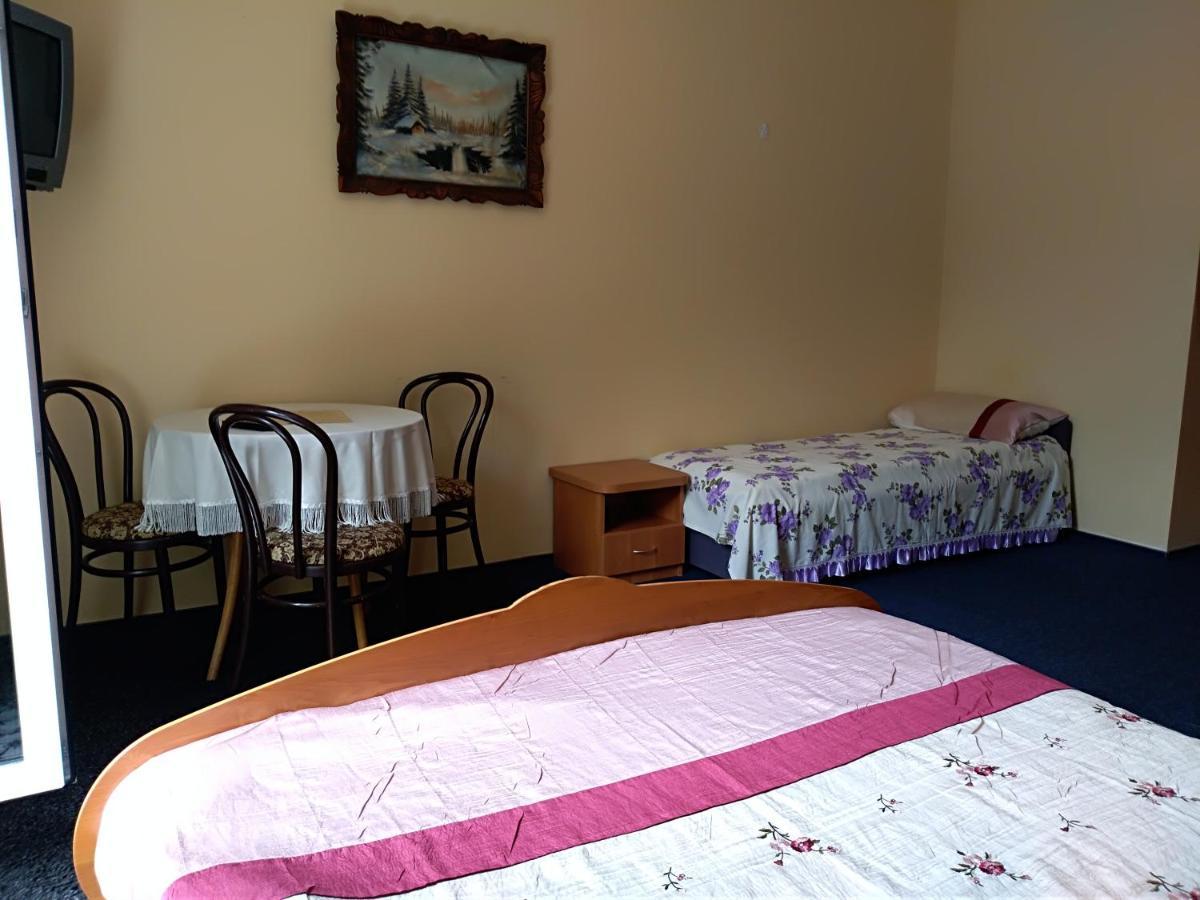 Osrodek Wypoczynkowy Ognisko Hotel Krynica Zdroj Luaran gambar